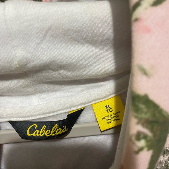 Cabelas sweatshirt XL. Stretchy material - Picture 4 of 4